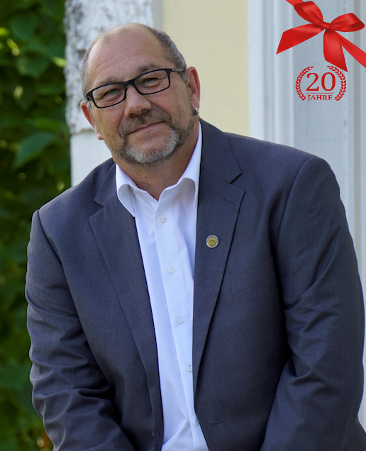 Martin_SchleifeKkranz_klein_516x636